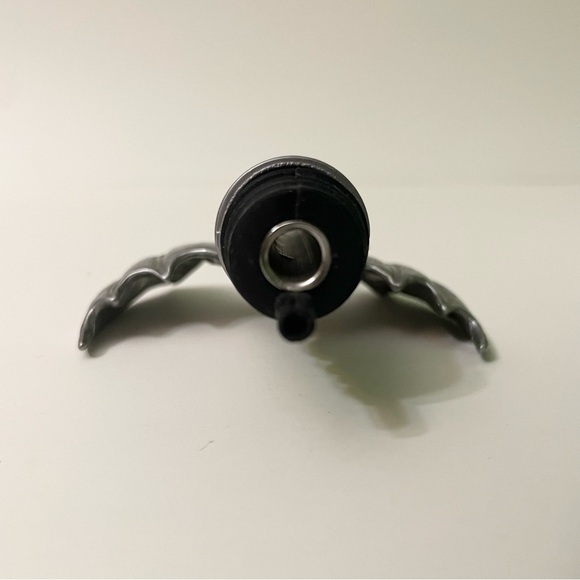 Bacardi Rum Gothic Bat Liquor Bottle Spout Pourer Stopper Top Metal Pewter Bar - Picture 5 of 16